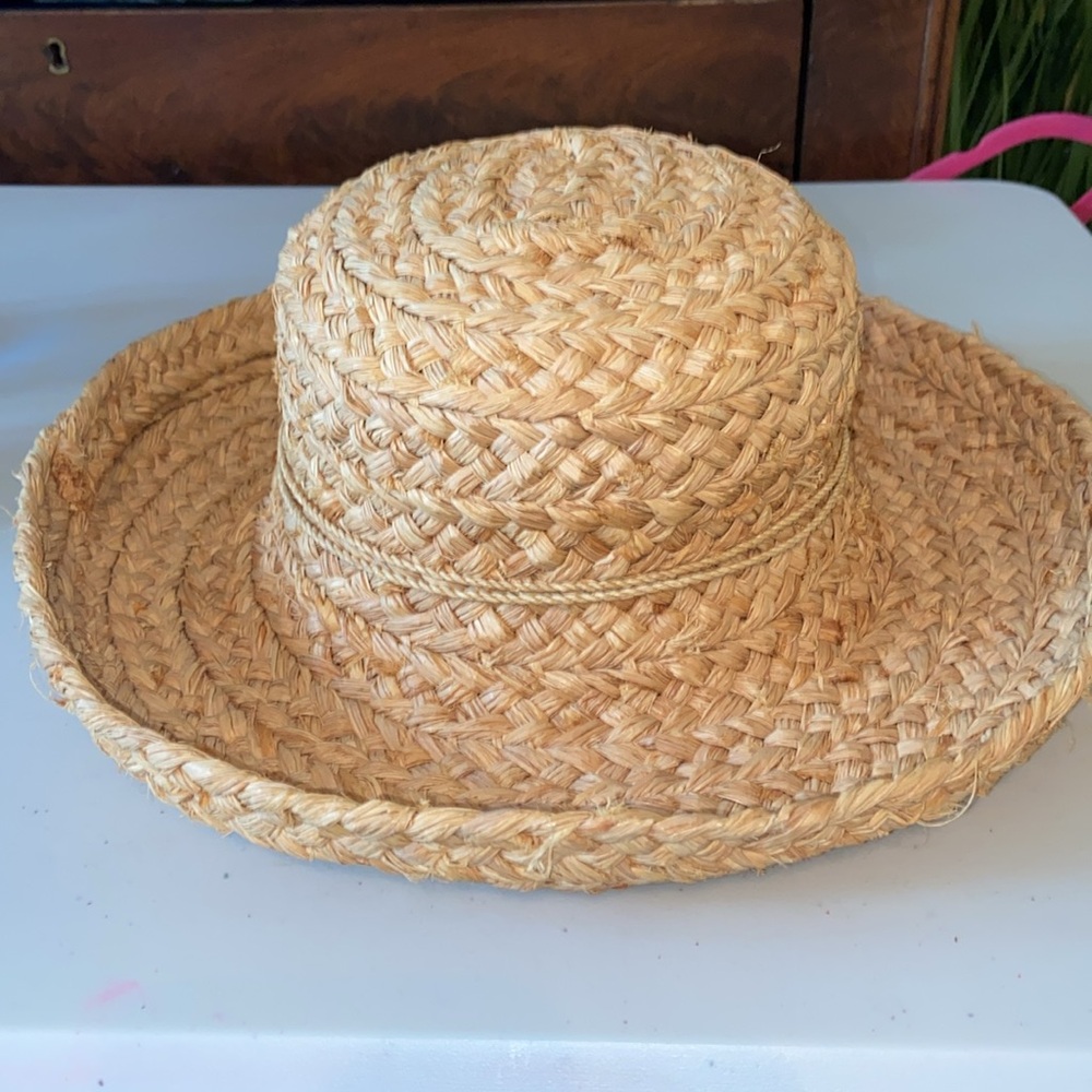 Helen Kaminski Straw Wide Brim Round Hat Handmade in Madagascar - Picture 4 of 6